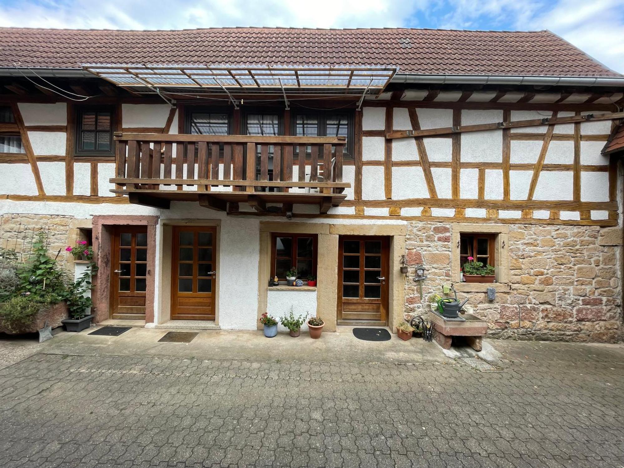 Weingut Und Destillerie Bernd Klein Pleisweiler-Oberhofen Exterior foto